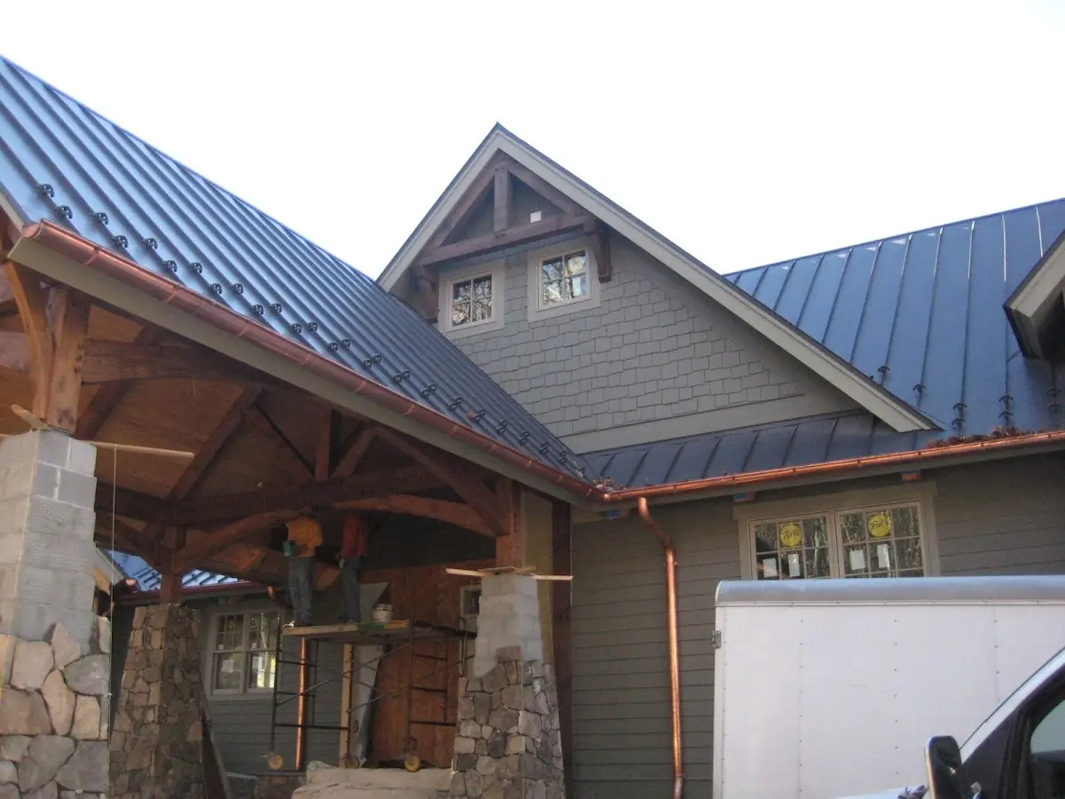 Craftsman Roofing team delivering quality roofing work in Stone Hill Farms